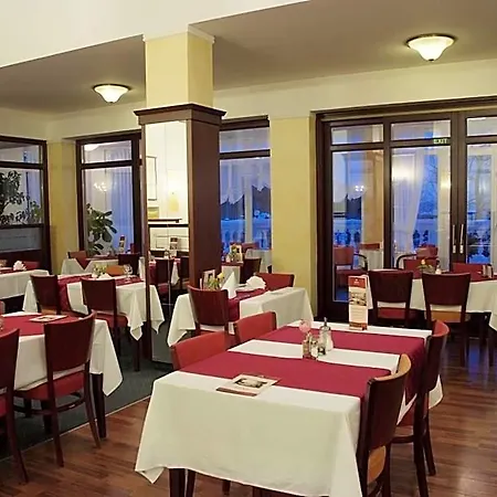 Royal Hotel 4*