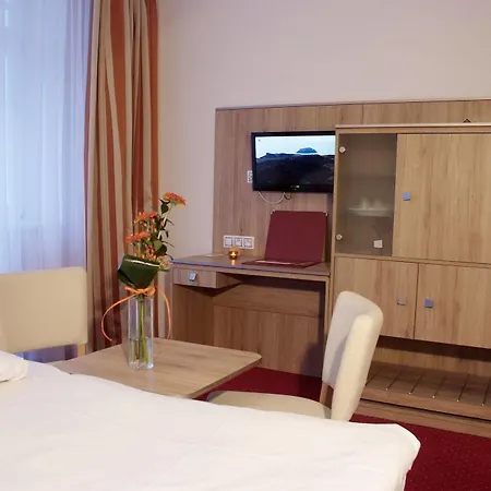 Royal Ξενοδοχείο 4*